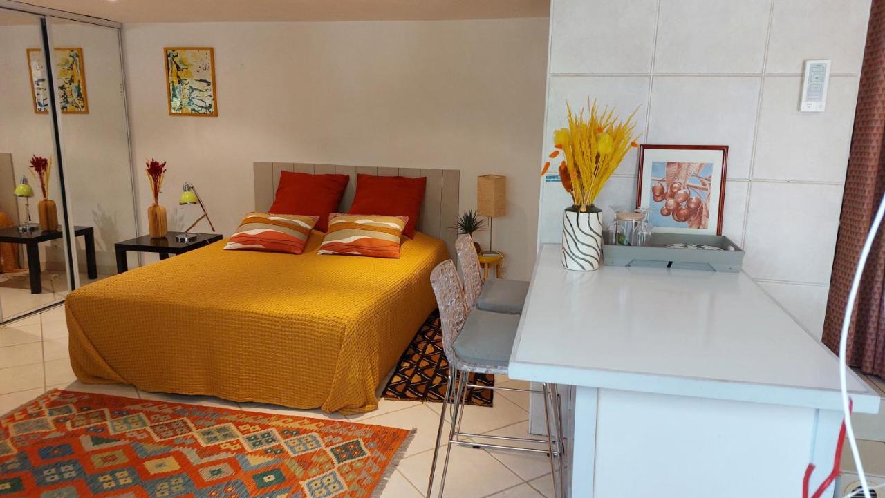 studio rue ménard près de la tour magne Nîmes Extérieur photo